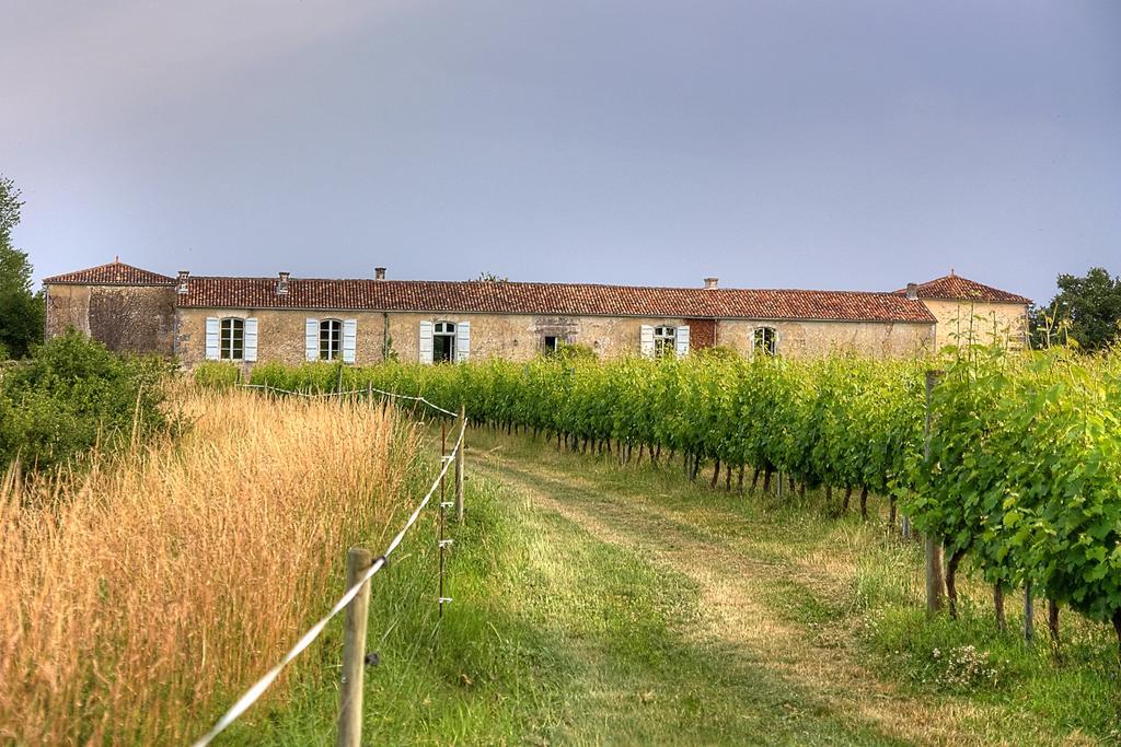 Chambres D'Hotes Logis De L'Astree Saint-Bris-des-Bois Exterior foto